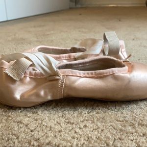 Used Pointe Shoes